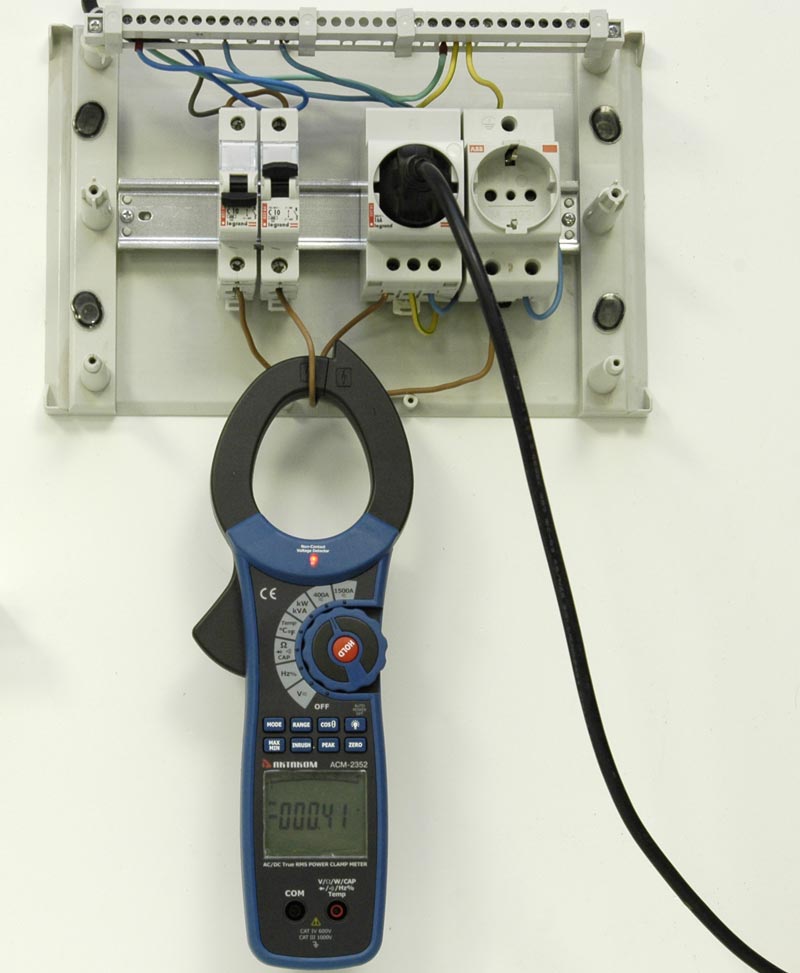 Измерение токовыми клещами переменного тока